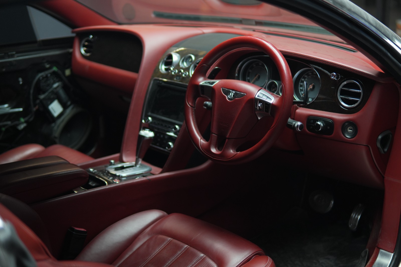 Bentley Continental, Interior restoration